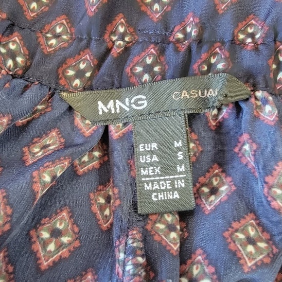 MNG Diamond Design Print Two Front Pockets Elastic Waist Ruffle on top hem - Picture 10 of 11